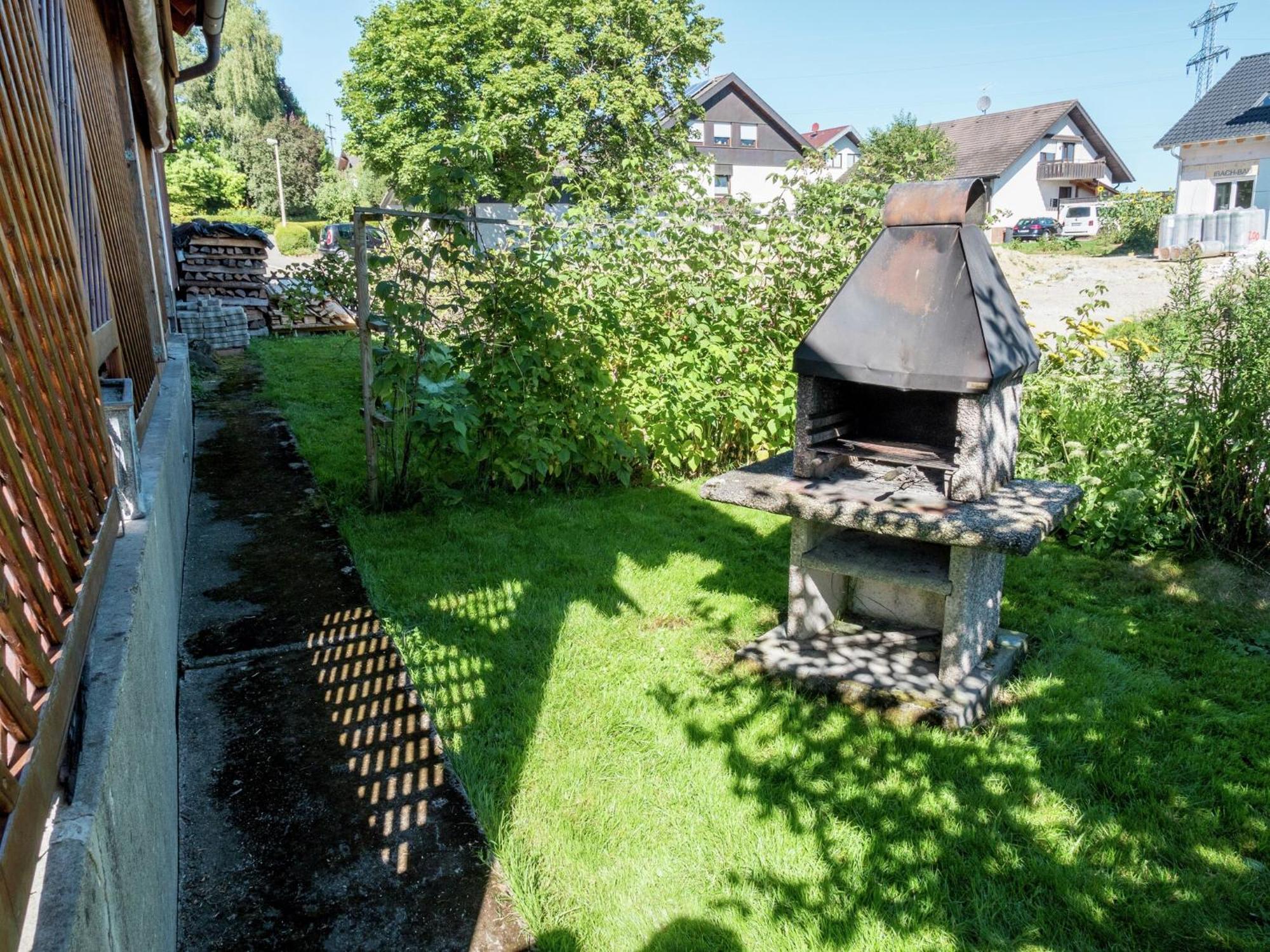 Cozy Apartment In Schwenningen With Garden Villingen-Schwenningen Exterior foto